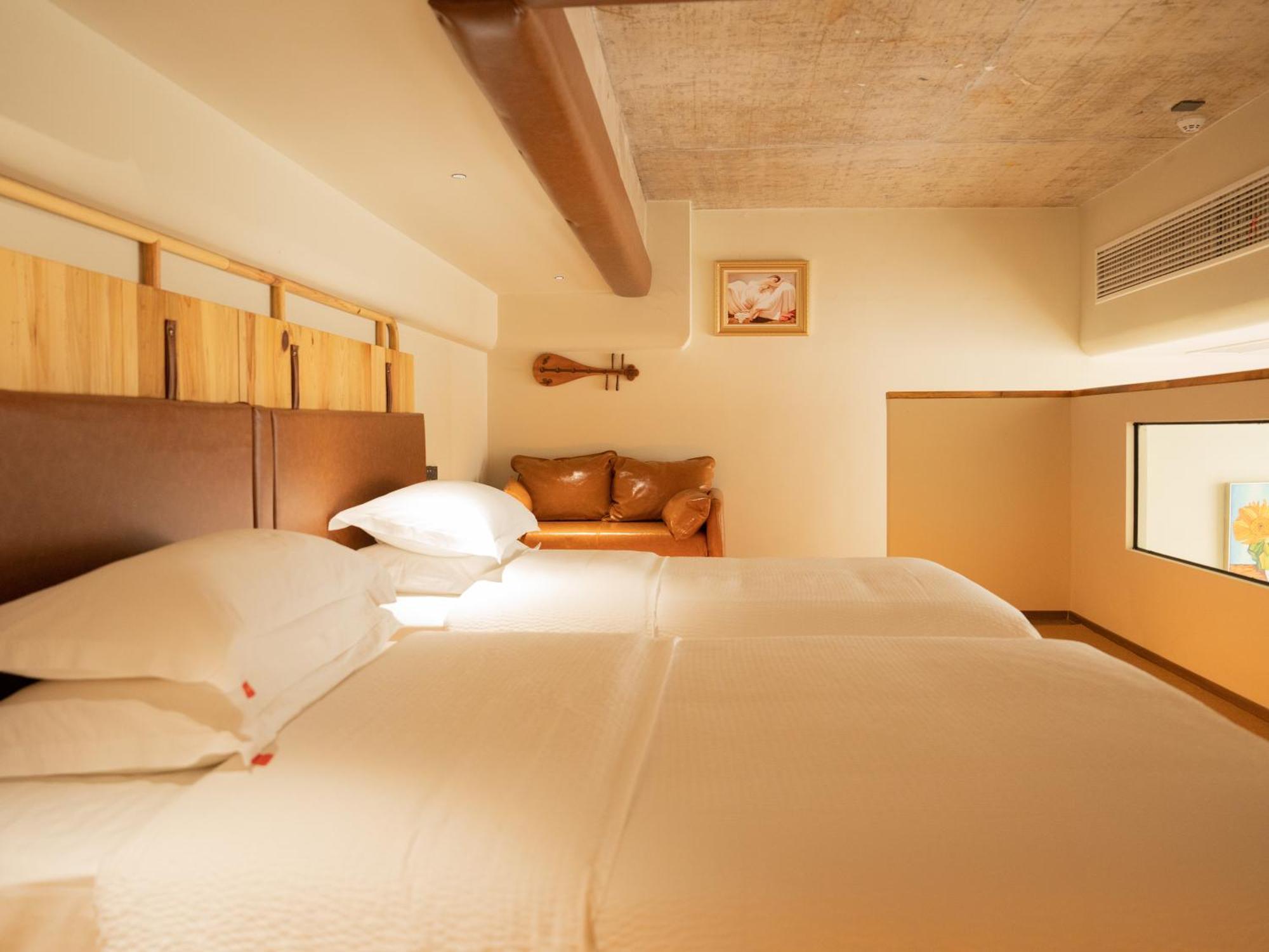 Patio Spring Holiday Inn -- Free Round Trip Pick-Up Service --Panoramic View Of Tianmen Mount Zhangjiajie Eksteriør bilde
