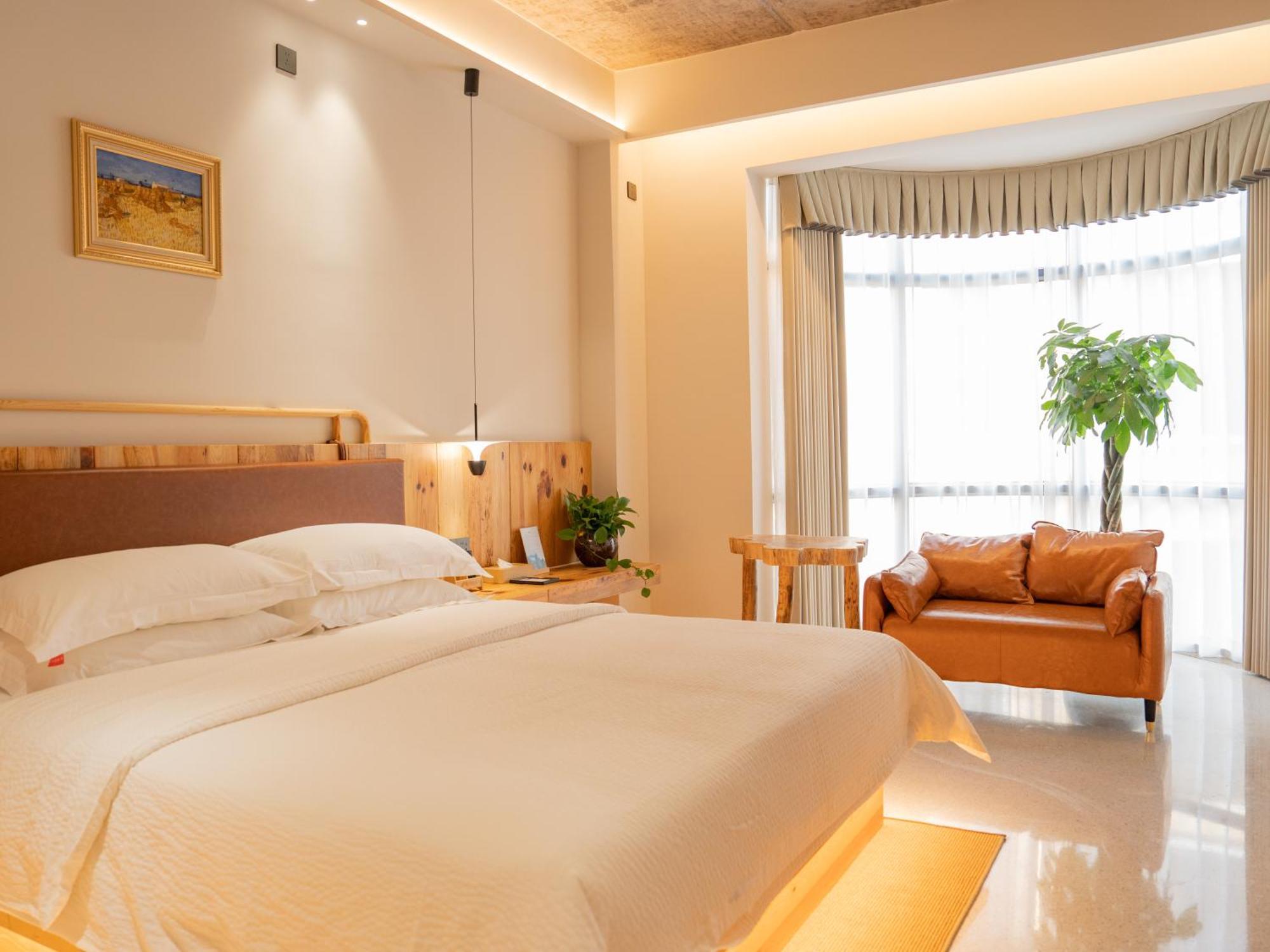 Patio Spring Holiday Inn -- Free Round Trip Pick-Up Service --Panoramic View Of Tianmen Mount Zhangjiajie Eksteriør bilde