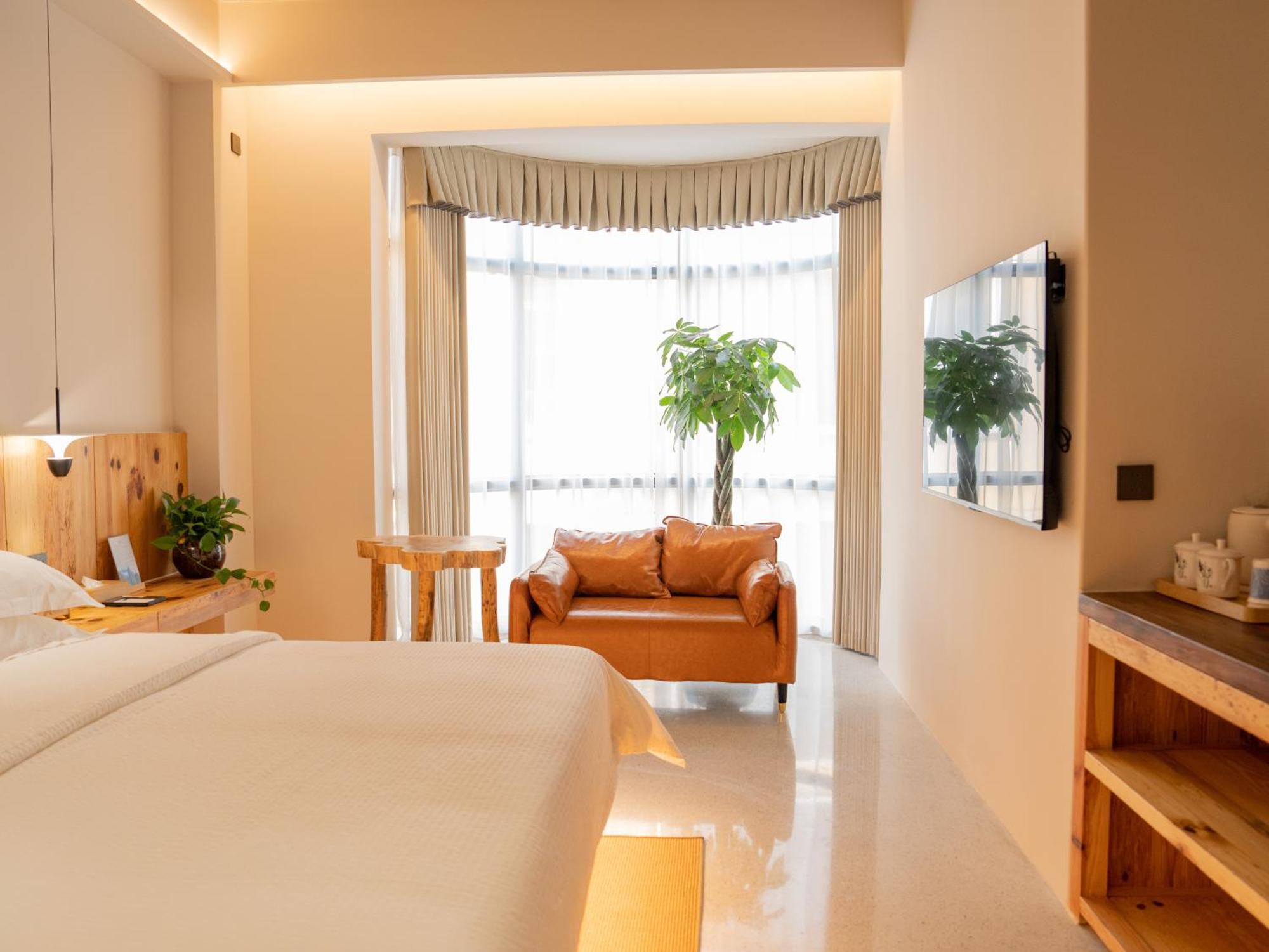 Patio Spring Holiday Inn -- Free Round Trip Pick-Up Service --Panoramic View Of Tianmen Mount Zhangjiajie Eksteriør bilde