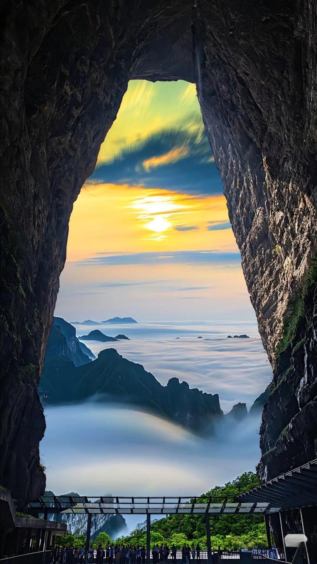 Patio Spring Holiday Inn -- Free Round Trip Pick-Up Service --Panoramic View Of Tianmen Mount Zhangjiajie Eksteriør bilde